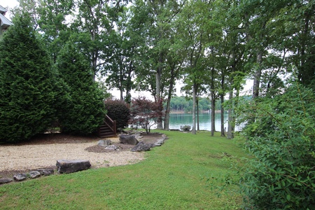 Blue Ridge Lake Retreat - Cottage Lake View