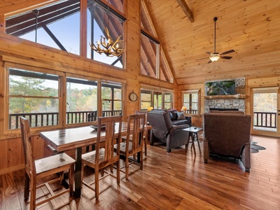 Whispering Pond Lodge -  Entry Level Entrance View