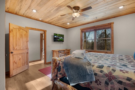 The Peaceful Meadow Cabin- Lower Level Guest King Bedroom