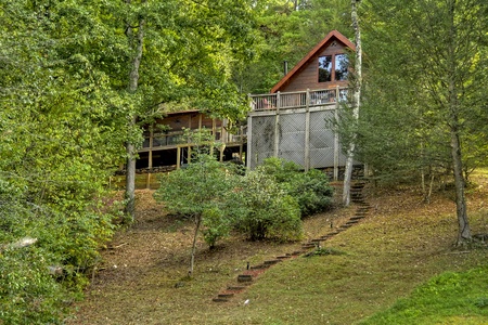 Toccoa Mist- Backside view of the cabin
