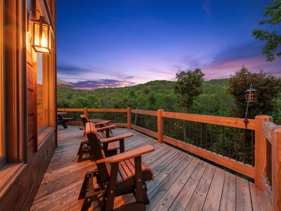 Whisky Creek Retreat- Entry deck view with outdoor seating