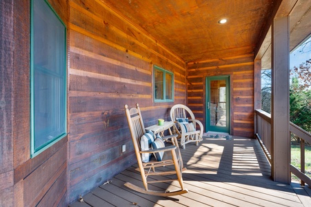Loving Lodge - Side Deck Seating