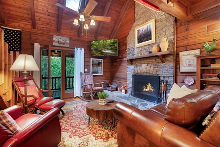 Tuckaway Cave - Family Room