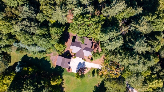 Copperline Lodge - Aerial Views of Cabin