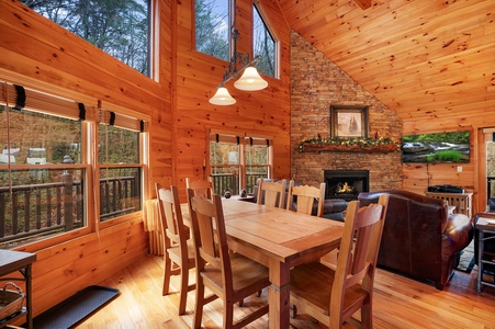 Golden Getaway: Dining Area