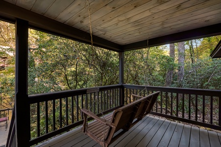 Cartacay River Retreat - Porch Swing with Views of Cartacay River