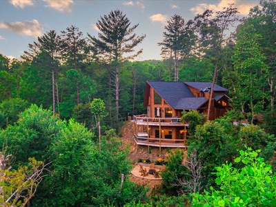 Whisky Creek Retreat- Aerial view of the cabin