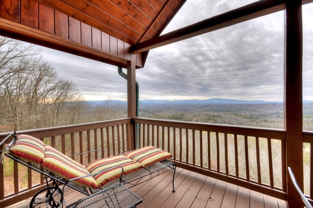 Amazing View - Lounge furniture with mountain views