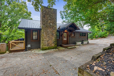 Around the Bend - Front of Cabin