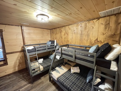 Tysons Peak- Lower Level Bunk Room