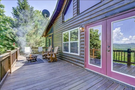 Brown Bear Vista - Main Level Deck