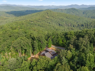 Crows Nest- Aerial view of the cabin