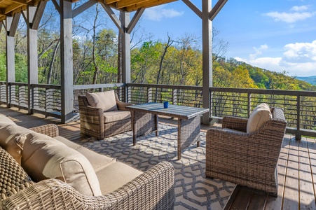 Mountain Air - Lower-Level Deck  Seating