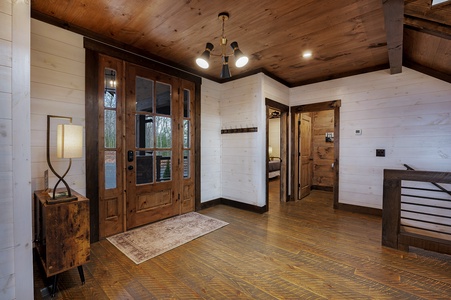 All In - Entry Level Foyer
