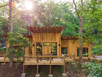 Sugar Shack - Exterior frontage