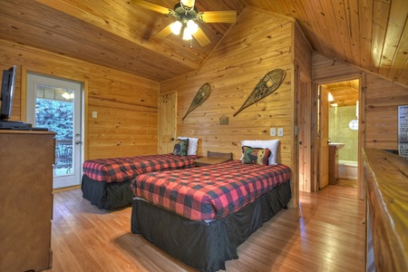 Happy Trout Hideaway- Twin bedroom