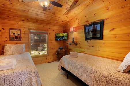 Rivers D Lite - Upper Level Guest Room