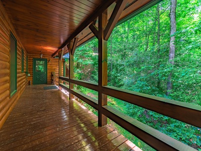 Babbling Brook - Entry Deck View