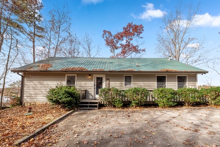 Blue Ridge Bliss - Front View of Cabin