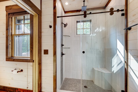 Daybreak Ridge - Entry Level Primary Bedroom's Bathroom