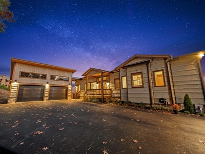 Harvest Moon - Front View