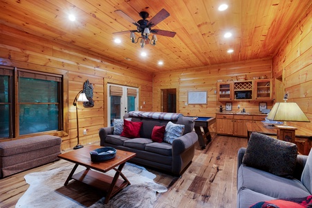 Mountaintown Creek Lodge - Lower Level Entertainment Room