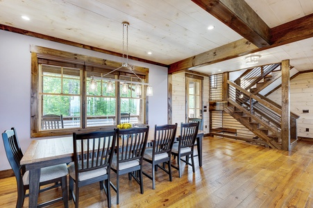 Daybreak Ridge - Dining Area