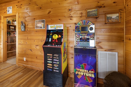 Pinecrest Lodge - Lower Level Arcade Machines