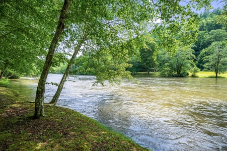 Seven's Secret - Toccoa River