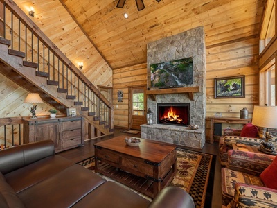 Tranquil Escape of Blue Ridge - Gas Fireplace