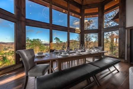 The Ridgeline Retreat- Dining area with floor to ceiling views