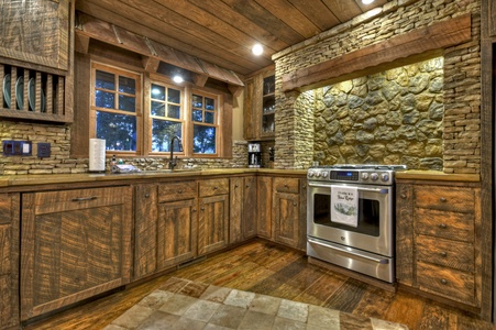 Heavenly Day - Custom Kitchen