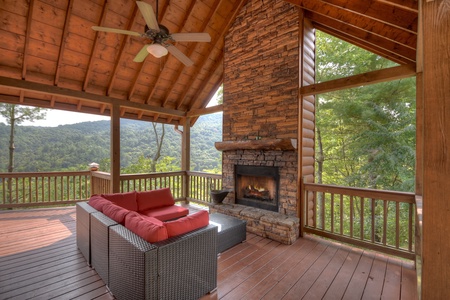 Bella Vista- outdoor fireplace and seating