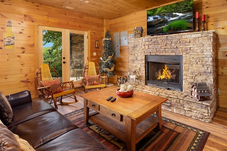 Pinecrest Lodge - Lower Level Den with Gas Fireplace