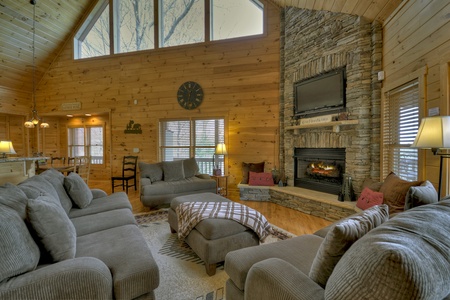 Blue Jay Cabin-living room area