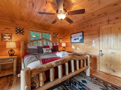 Soaring Hawk Lodge - Entry Level Guest Bedroom