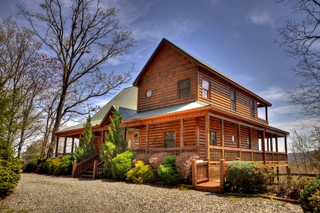 Blue Jay Cabin- Exterior front