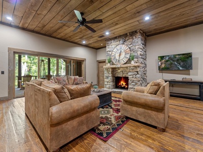 Stone Creek Lodge - Lower-Level Living Room
