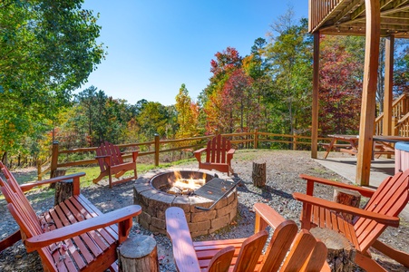 Panoramic Paradise: Fire Pit