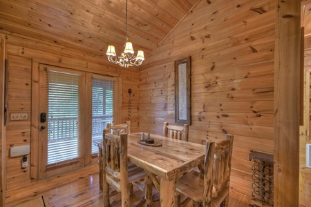 Ole Bear Paw Cabin - Dining Table