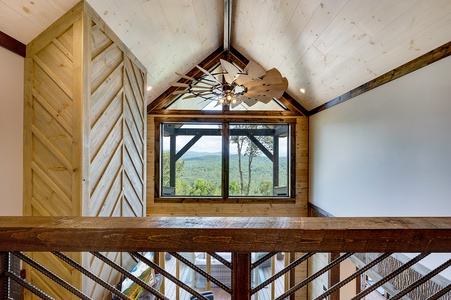 Daybreak Ridge - Loft View