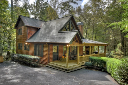 Stoney Creek Retreat - Front Porch