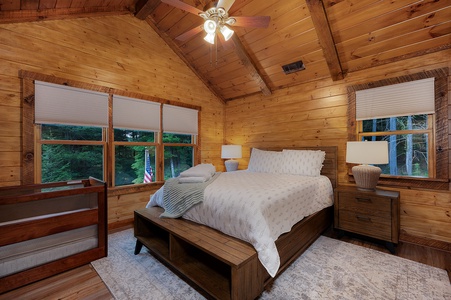 Goose Island Retreat - Upper Level Queen Bedroom 1