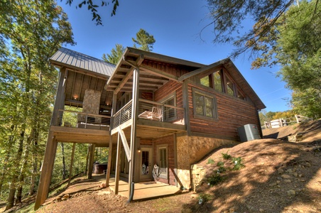 Creekside Bend- Exterior s