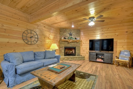 Stoney Creek Retreat - Lower Level Entertainment Area