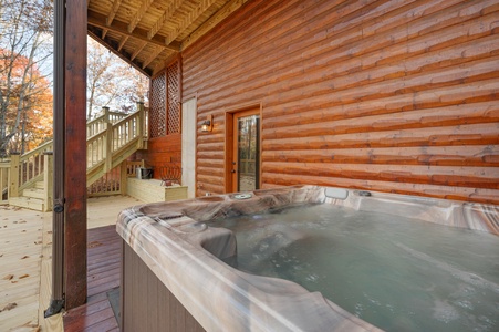 Bears Repeating - Lower-Level Deck Covered Hot Tub