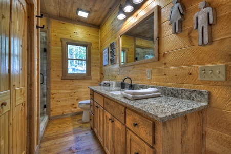 Cedar Ridge- Entry level shared full bathroom