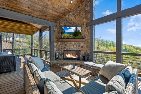 Mountain Air - Entry Level Deck Fireplace Seating