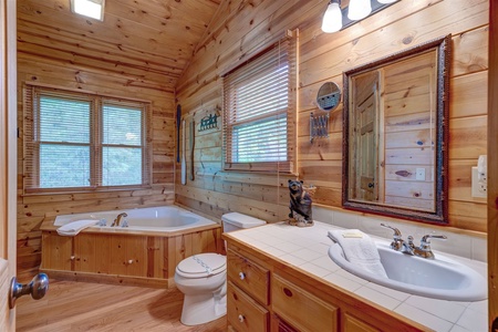 Up The Creek - Upper Level Master Bath