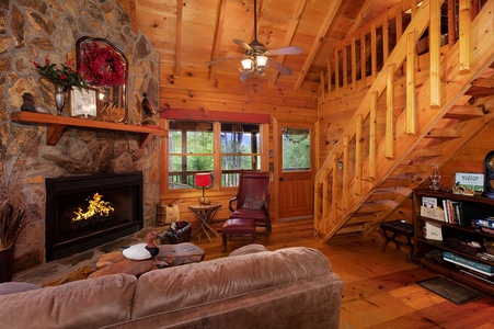 Three Loves Cabin - Entry Level Living Room